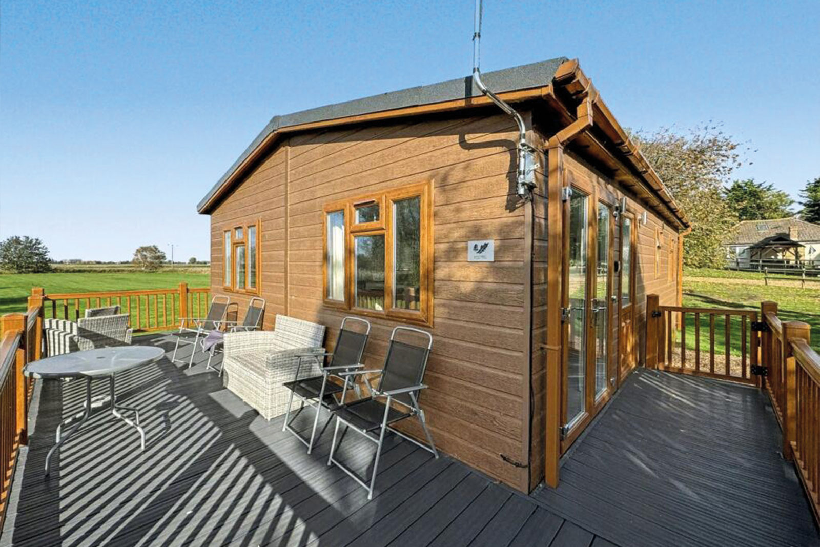 Stacey Twin Lodge