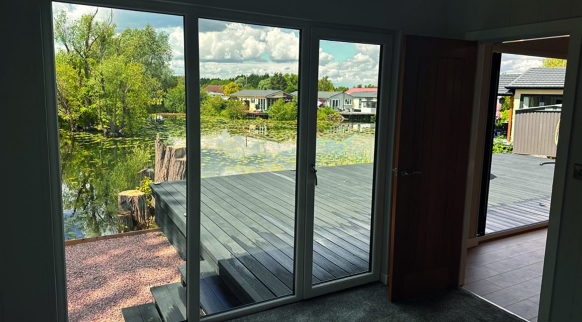 Crystal Lakes Hampton lodge 42x22 3