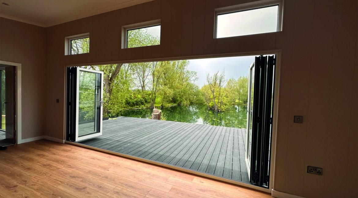 Crystal Lakes Hampton lodge 42x22 6