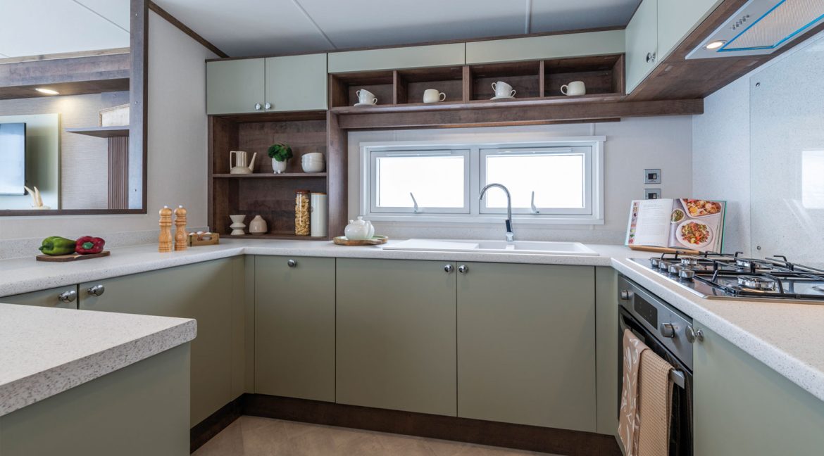 Plot-18-Regal-Harlington-Lodge-40-x-20,-2025-model-19