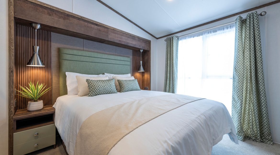 Plot-18-Regal-Harlington-Lodge-40-x-20,-2025-model-2