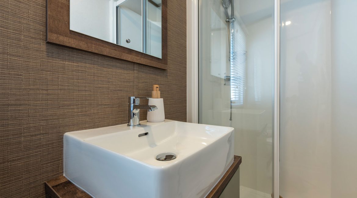Plot-18-Regal-Harlington-Lodge-40-x-20,-2025-model-22