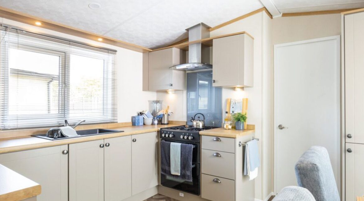 Plot-M6-Pemberton-Abingdon-38-x-12-new-2025-model-7