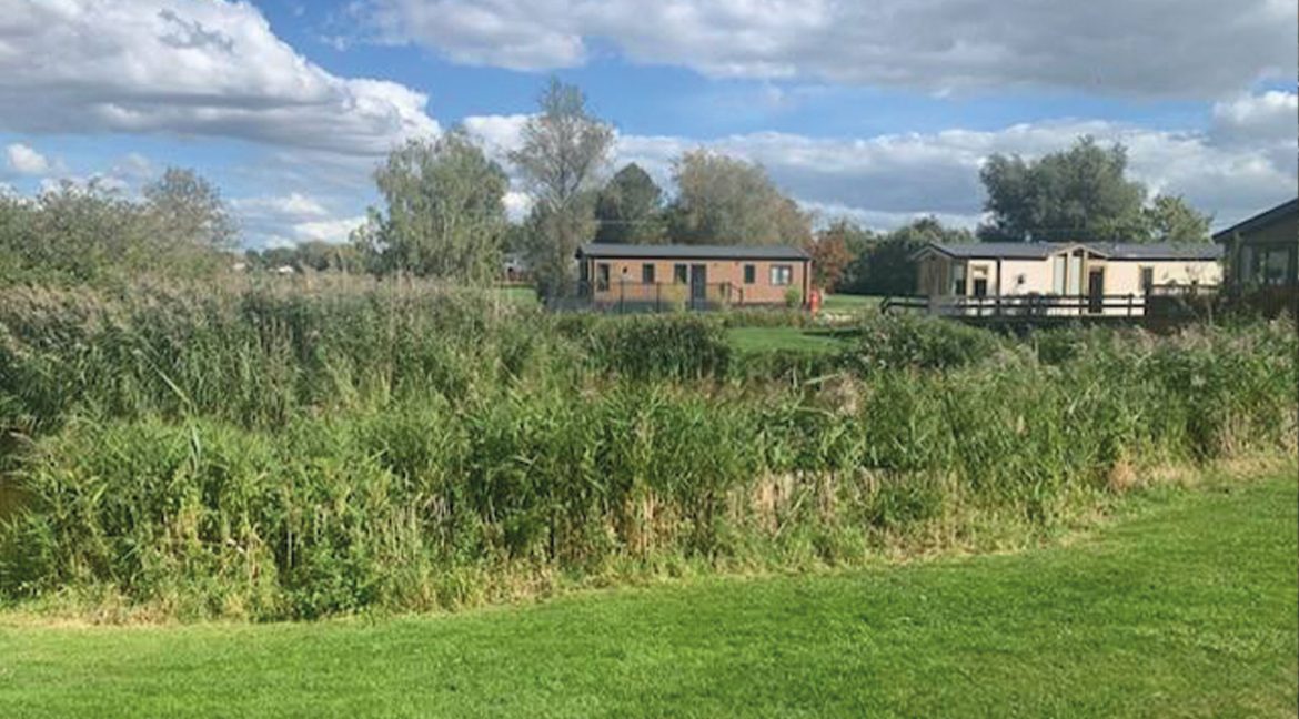 Plot-4-Stacey-Twin-Lodge-32x20-outside-1