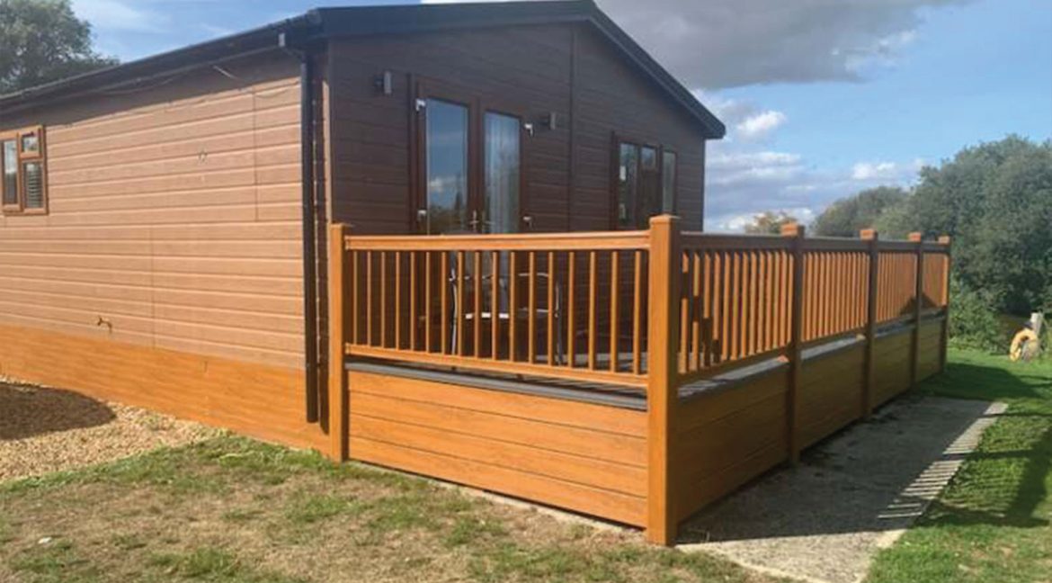 Plot-4-Stacey-Twin-Lodge-32x20-outside-3