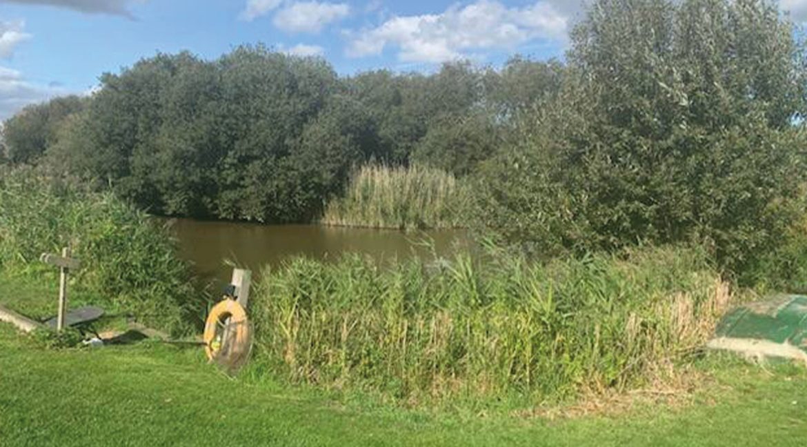 Plot-4-Stacey-Twin-Lodge-32x20-outside-5