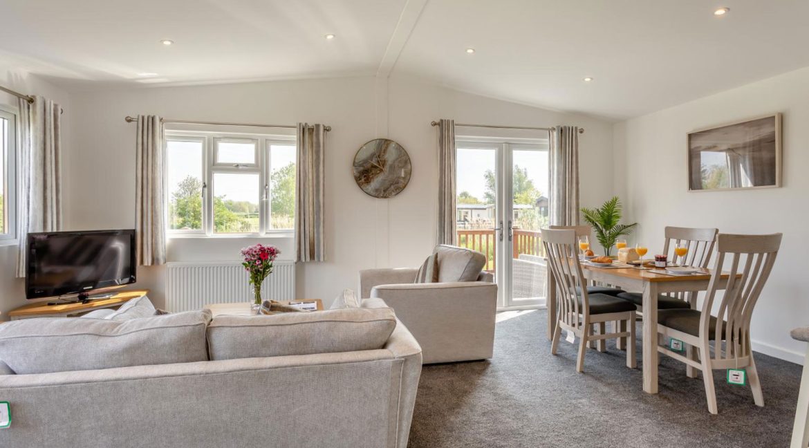 Rental---Tench-Lodge-17