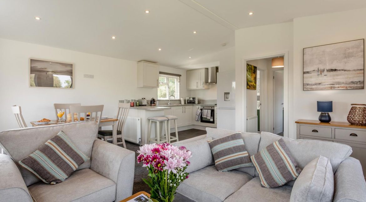 Rental---Tench-Lodge-21