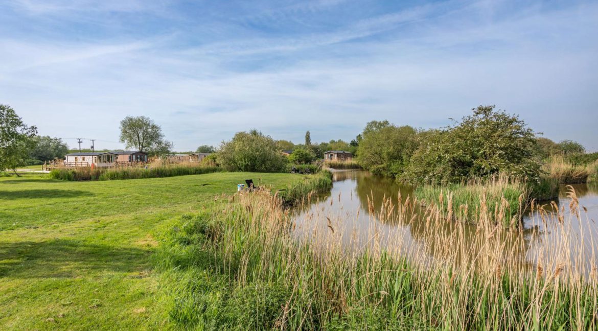 Rental---Tench-Lodge-4