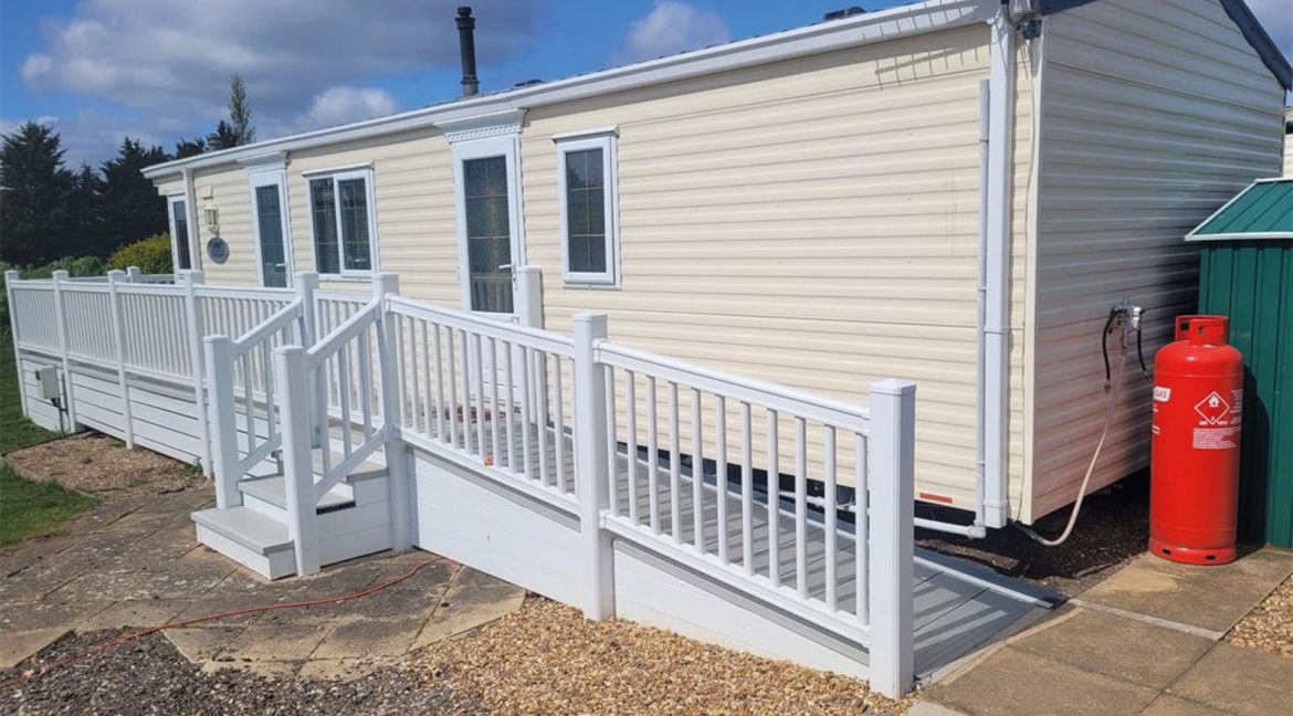 Plot-8---Willerby-Granada-36x12-preowned-9